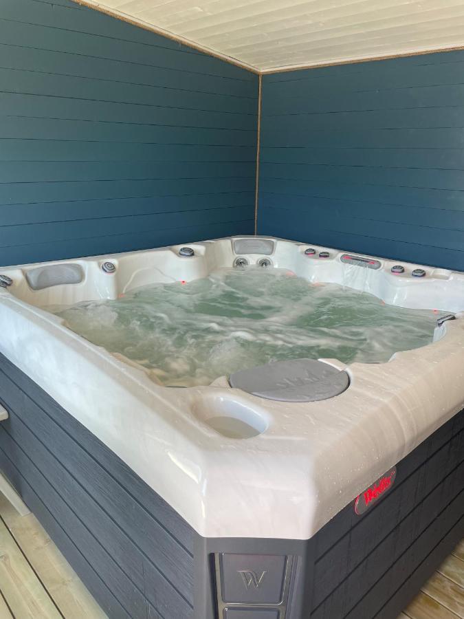 Trzy Rybki - Belona Dom Z Basenem I Jacuzzi Villa Puck Exterior foto